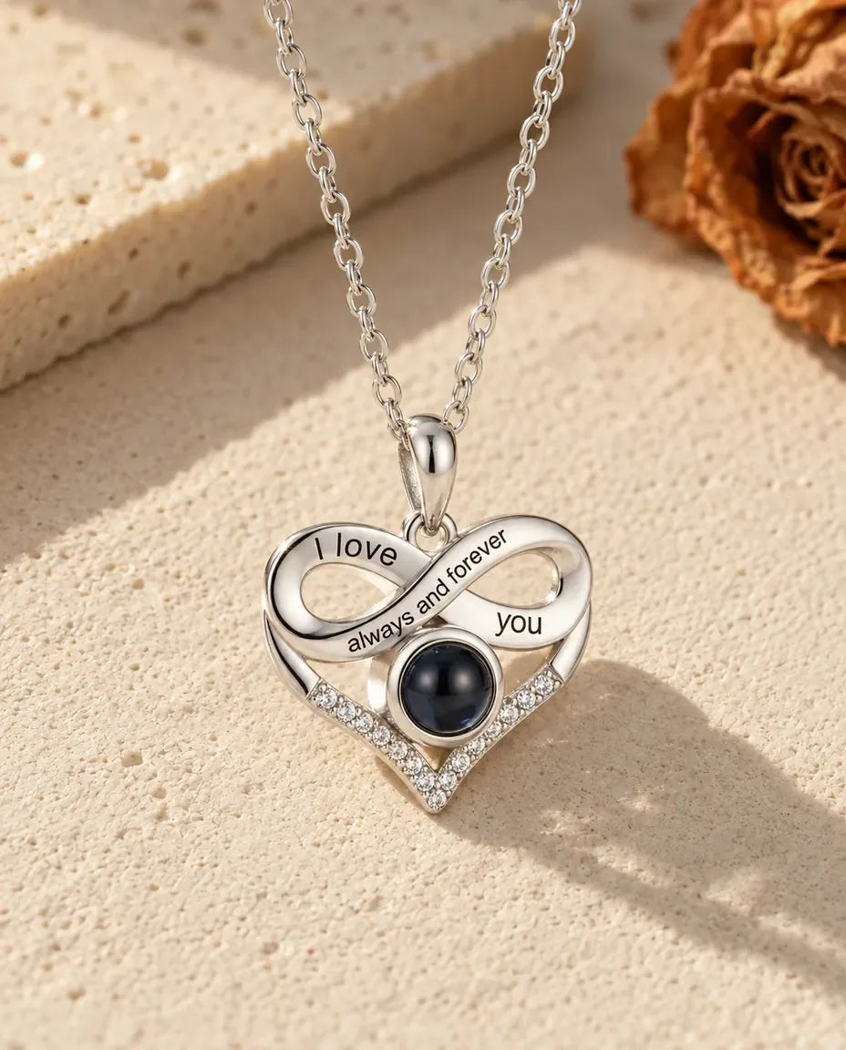 Kette mit Bild - Vorderansicht in Silber