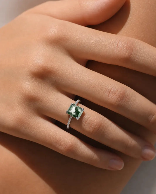 Moosachat Ring – Stein im Smaragdschliff mit Pavé-Schiene, 925er Sterlingsilber, naturinspirierter Ring für Sie