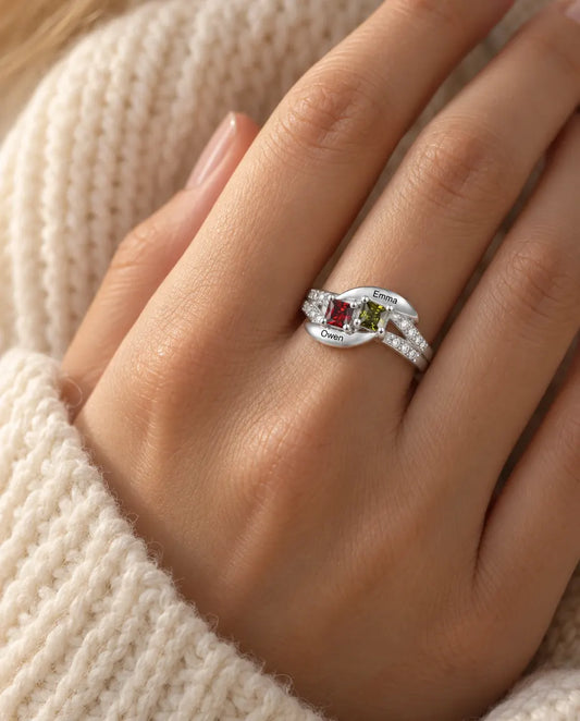 Personalisierter Ring mit 2 Namen und 2 Geburtssteinen - 925 Sterlingsilber Ring für Paare oder Mama mit Gravur