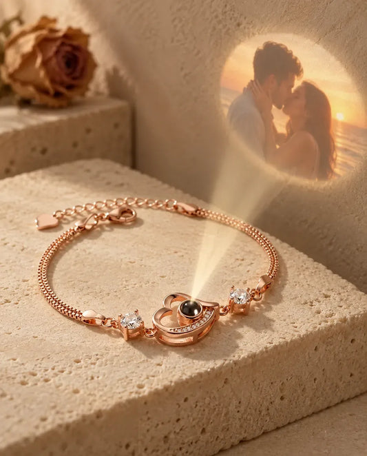 Armband mit Bild im Stein - projiziert das verborgene Foto an die Wand