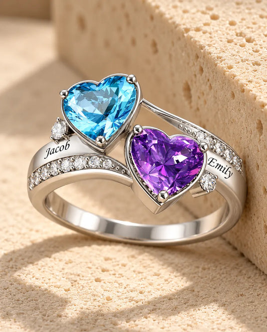 Personalisierter Geburtsstein Ring mit 2 Namen - Ring mit 2 großen Herzsteinen und Gravur - in Sterlingsilber