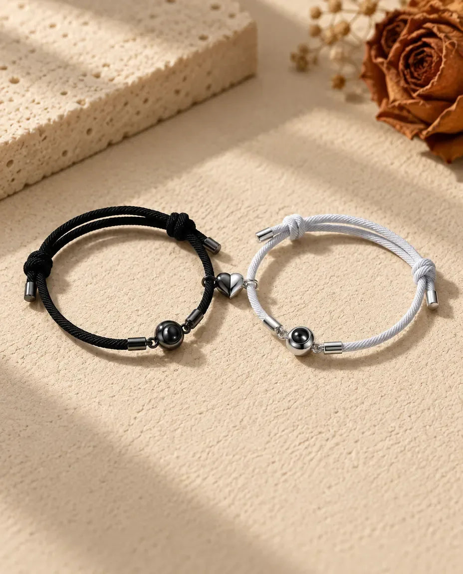 Partnerarmbänder mit Magnet-Herz - Partnerset flach liegend